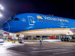 Cùng là hãng 4 sao, Vietnam Airlines thua Thai Airways tới 40 bậc