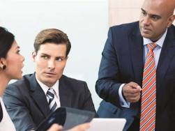 Nhiệm kỳ chớp nhoáng của CEO