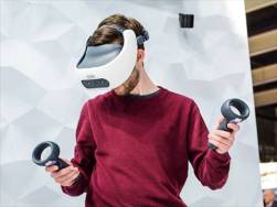 HTC ra mắt kính thực tế ảo giá 799 USD