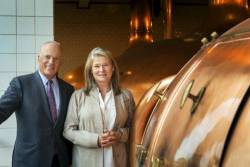 Hé lộ chân dung ‘Phò mã’ đa tài đứng sau đế chế Heineken