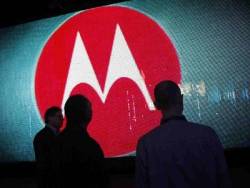 Thương vụ mua bán Motorola Mobility có ý nghĩa gì với Google và Lenovo?