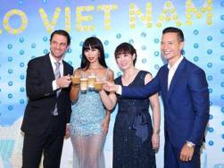 Hà Anh, Kim Lý hào hứng với máy pha cà-phê NESCAFÉ Dolce Gusto