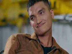 Tay trắng đi lên từ show hài, thu nhập 300 triệu đồng/tháng, ông chủ chuỗi bún đậu có tiếng ở Sài Gòn