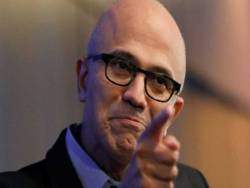 CEO Microsoft nảy ra ý tưởng Windows 11 quan trọng nhờ làm việc từ xa