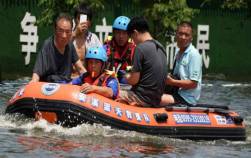 Các công ty bảo hiểm Trung Quốc điêu đứng vì lũ lụt
