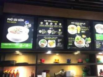 Bán tô phở giá 68-88 ngàn ở sân bay, chuỗi nhà hàng của vua hàng hiệu Johnathan Hạnh Nguyễn thu lãi đậm hơn cả đại gia F&B Golden Gate