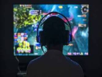 Trung Quốc đau đầu với 1 thế hệ thanh niên mải mê game, không thiết tìm bạn trai, bạn gái, bỏ bê sự nghiệp