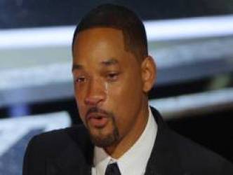 Netflix và Sony tạm ngừng các dự án có sự góp mặt của Will Smith