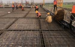 Bán hàng thép lần đầu tăng trưởng dương trong 9 tháng, ngành thép có “le lói” hi vọng?