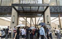 Lời nghẹn ngào của Chủ tịch Huawei gửi nhân viên ngày cuối năm 2023, ám chỉ cú hồi sinh ngoạn mục