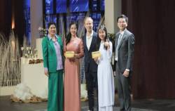 Mua được nhà cho mẹ hậu Shark Tank, cặp chị em Gen Z bán nến thơm đang vận hành startup ra sao?