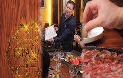 Đùi heo muối mà Shark Hưng mang về Việt Nam có gì đặc biệt mà giá lên tới 112 triệu đồng?