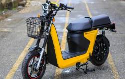 Tài xế giao nhận chỉ cần trả trước hơn 2 triệu đồng để mua xe máy điện Selex Motors