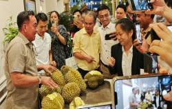 Bầu Đức trở lại