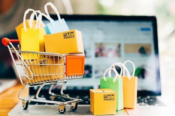 Triệt phá, xử lý 8 vụ vi phạm về kinh doanh trên nền tảng số