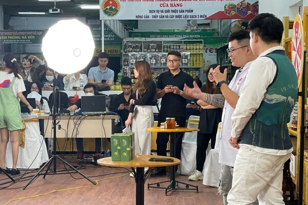 Việt Nam được đánh giá phát triển thương mại điện tử nhanh nhất Đông Nam Á