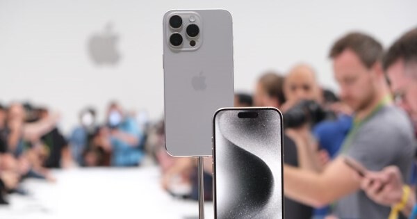 Apple tăng sản xuất iPhone trở lại tại Trung Quốc