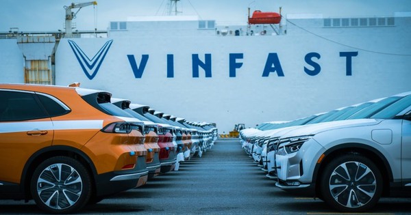 Sau cú tăng “bốc đầu” của cổ phiếu, VinFast báo doanh số xe tăng mạnh 92% trong nửa đầu năm 2024