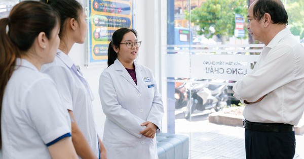 Sở Y tế Thành phố Hồ Chí Minh tuyên dương một nữ bác sĩ