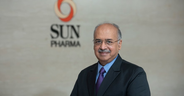 Tỷ phú “bao tour” du lịch Việt Nam cùng hàng nghìn nhân viên là ai?