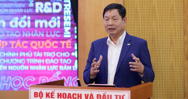 Chủ tịch FPT Trương Gia Bình cam kết đào tạo 10.000 kỹ sư bán dẫn
