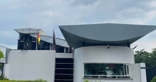 Nhà máy Mercedes-Benz tại Gò Vấp có nguy cơ bị ‘xoá sổ’