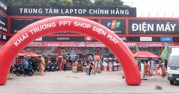 FPT Retail ồ ạt mở một lúc 10 cửa hàng điện máy trên toàn quốc, kỳ vọng doanh thu tăng trưởng 50-100%