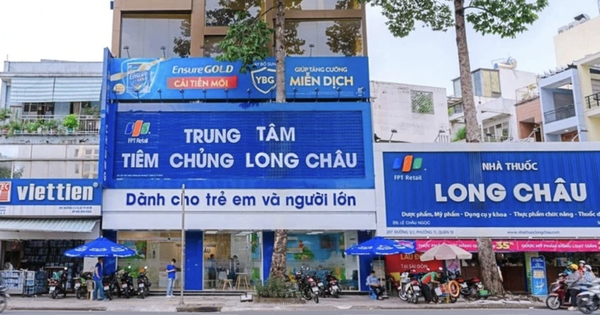 FPT Retail (FRT) hoàn tất mở 100 trung tâm tiêm chủng, “về đích” trước hạn gần 5 tháng