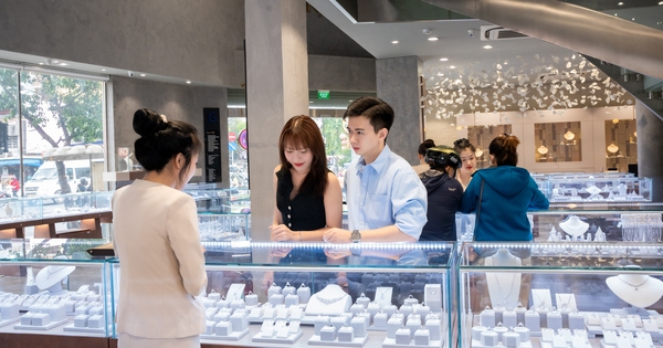 PNJ ghi nhận hơn 24.000 tỷ đồng doanh thu sau 7 tháng