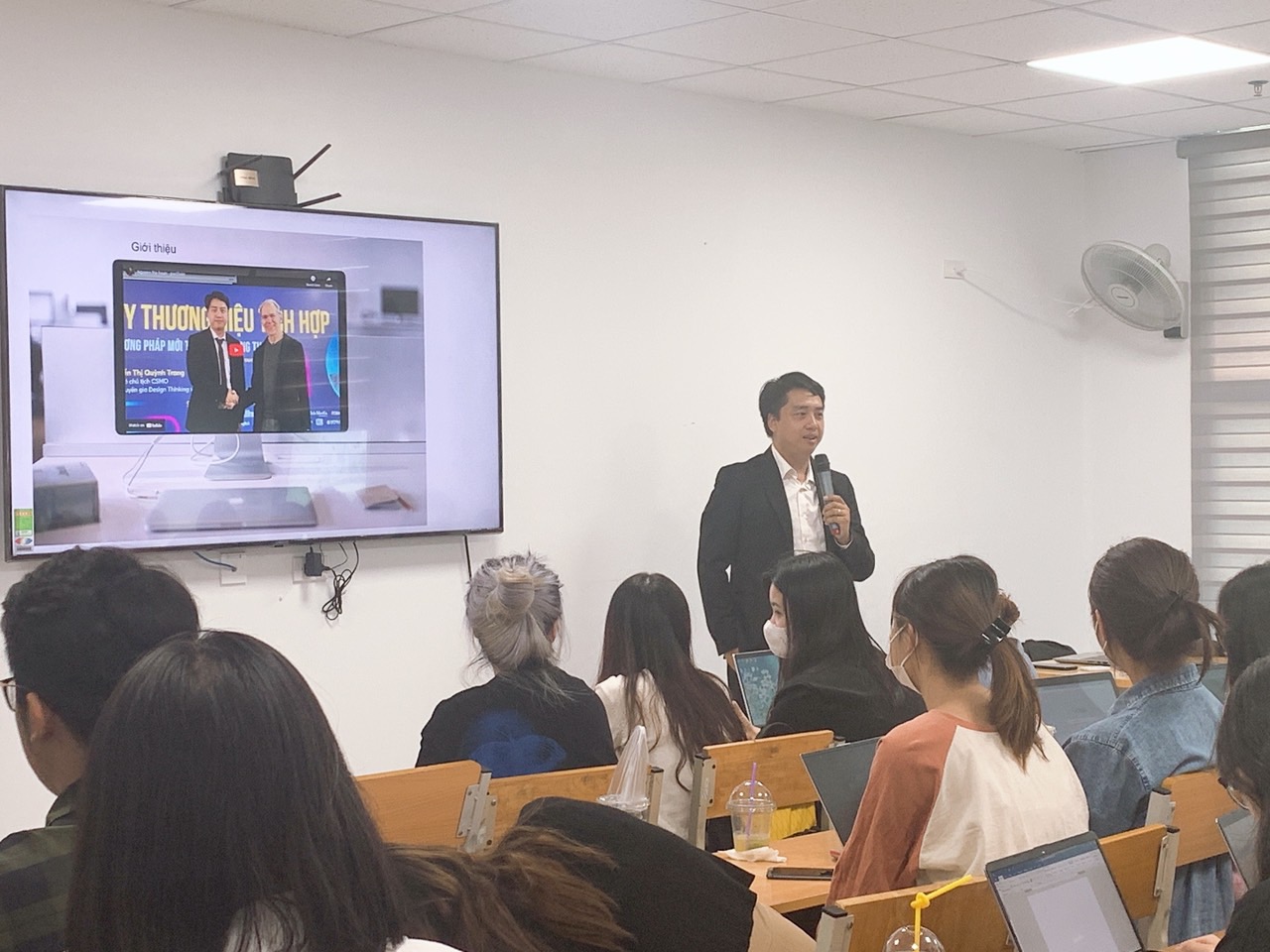 Mẫu:  Chiến dịch phát triển doanh số cho sản phẩm gỗ ép Plywood trong thời gian 12 tháng