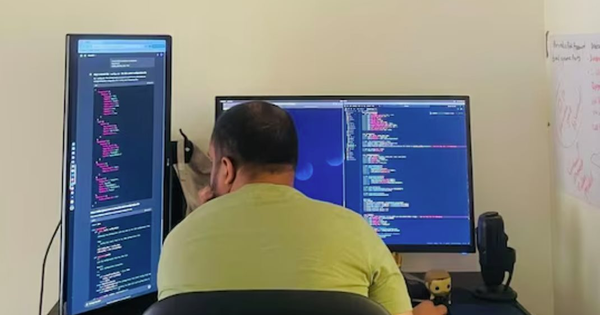 Founder suốt 7 tháng điên cuồng làm việc liên tục 18 tiếng, bỏ qua cả vệ sinh cá nhân