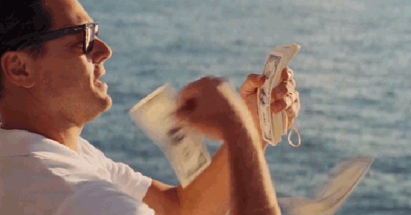 Nhiều cái tên báo lãi tăng bằng lần, lợi nhuận của một công ty bảo hiểm giảm sâu