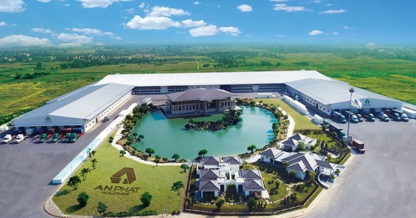An Phát Holdings (APH) và Nhựa An Phát Xanh (AAA) cùng báo lỗ sau khi ông Phạm Ánh Dương “dứt áo ra đi”, hàng loạt lãnh đạo “xả hàng”