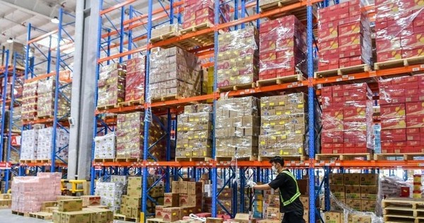 Cấm cửa thông quan hàng bán trên sàn thương mại điện tử ‘chui’