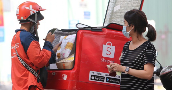 Sàn thương mại điện tử Việt lao dốc doanh số giữa sức nóng mua sắm online