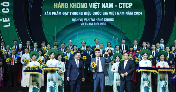 Vietnam Airlines tiếp tục được vinh danh là “Thương hiệu quốc gia”